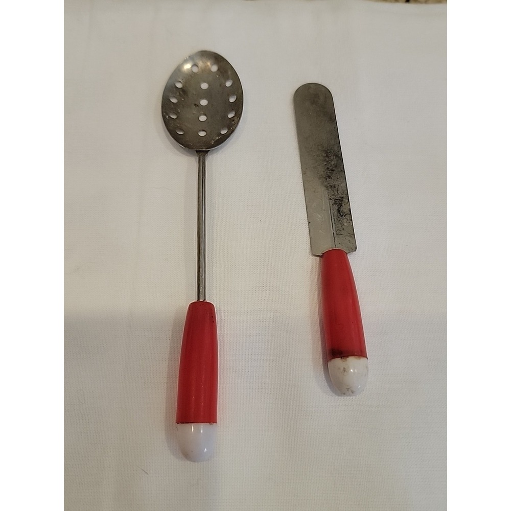 Vintage Red White Plastic Handle Childs Strainer Serving Spoon And Spatchula